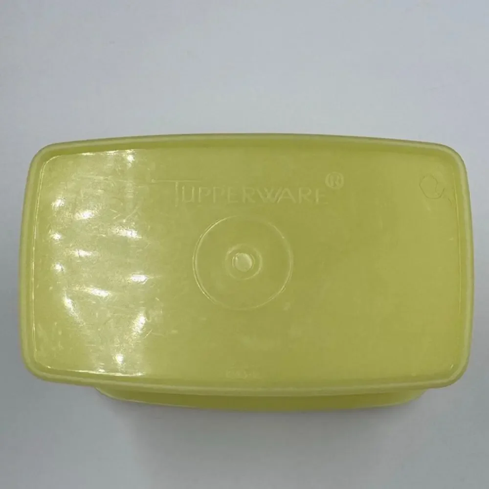 Tupperware vintage 1970s